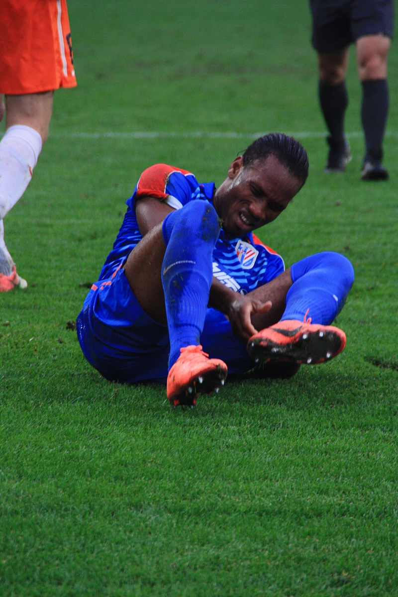 爱游戏体育-姆巴佩在切尔西比赛中败北，精彩发挥引发热议！的简单介绍