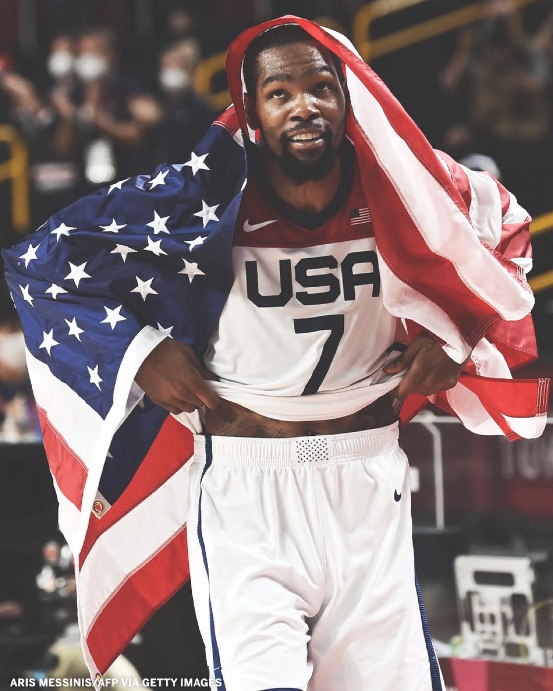 AYX-包含杜兰特迎来五赛季高光表现，篮网球迷沸腾！的词条